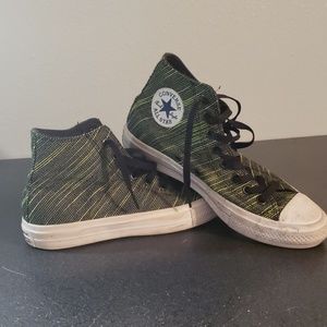 EUC Neon Green/Black Converse ALL Stars Wm 9 Men 7